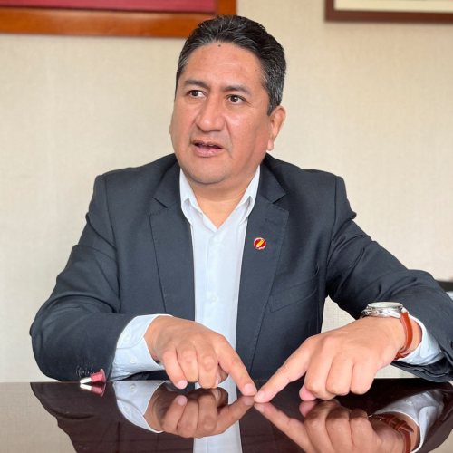 Partido marxista de Perú es «barrera infranqueable» para evitar destitución de Castillo: líder del grupo – Reuter